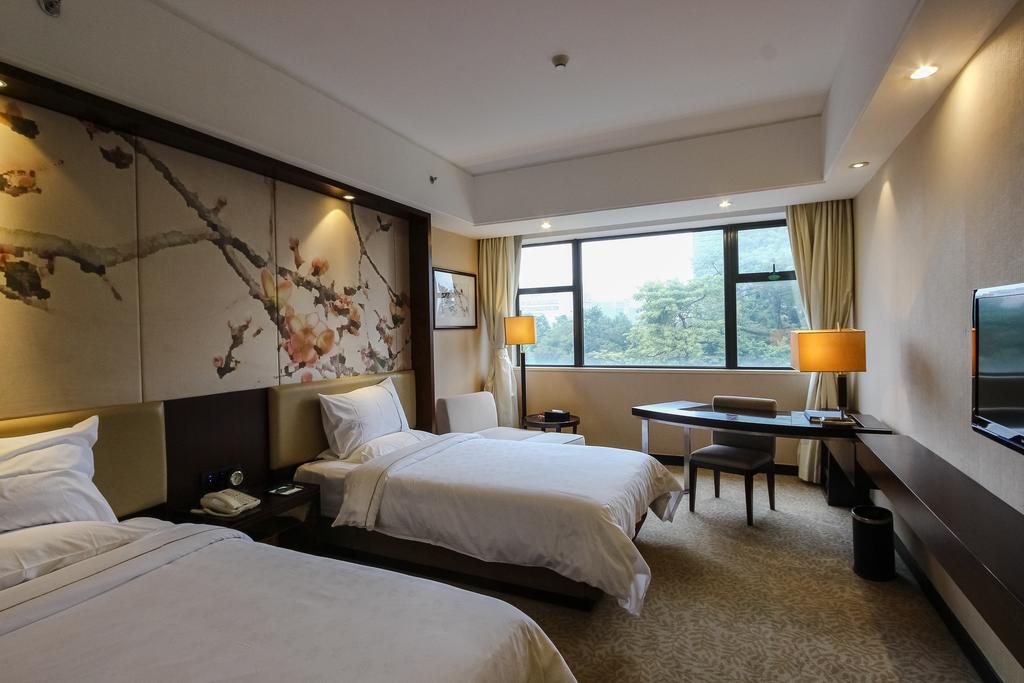Guangdong Yingbin Hotel-Free Canton Fair Shuttle Bus Buitenkant foto